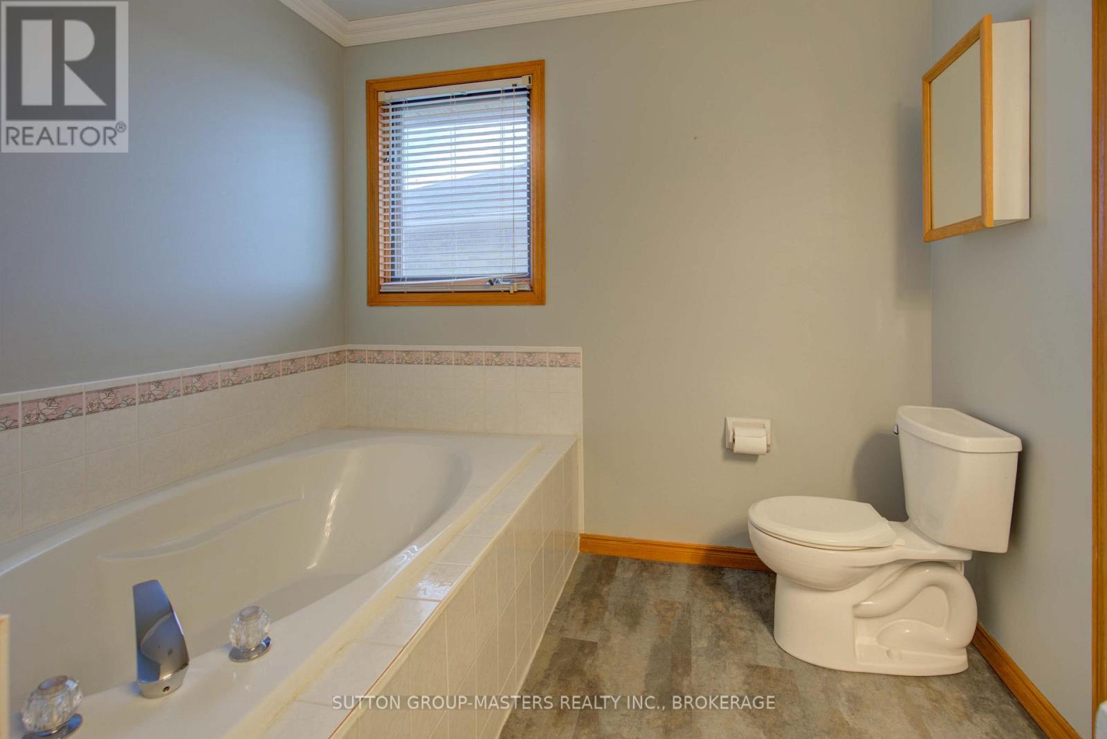 873 Irving Court, Kingston, Ontario  K7P 2R6 - Photo 12 - X12066781