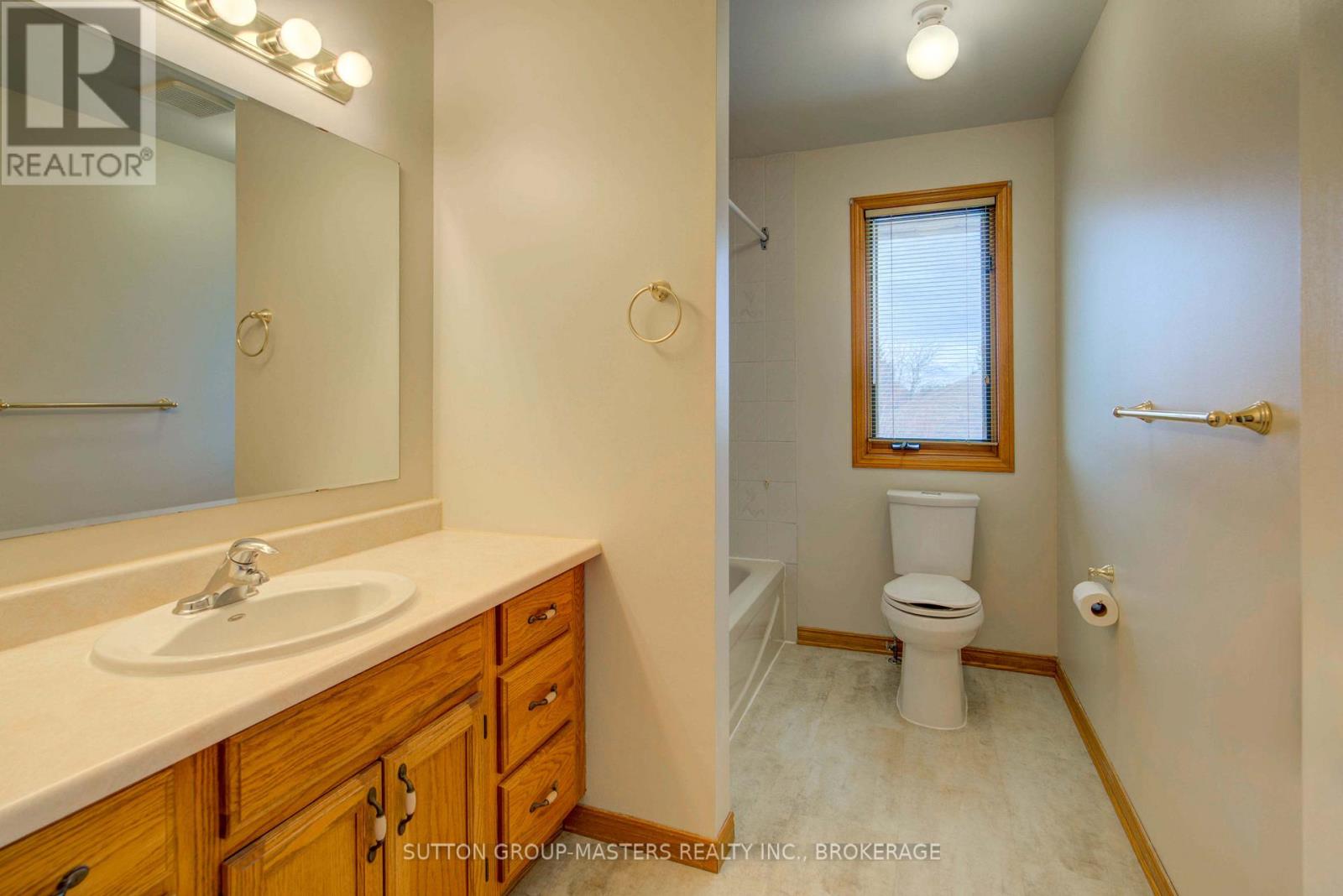 873 Irving Court, Kingston, Ontario  K7P 2R6 - Photo 17 - X12066781