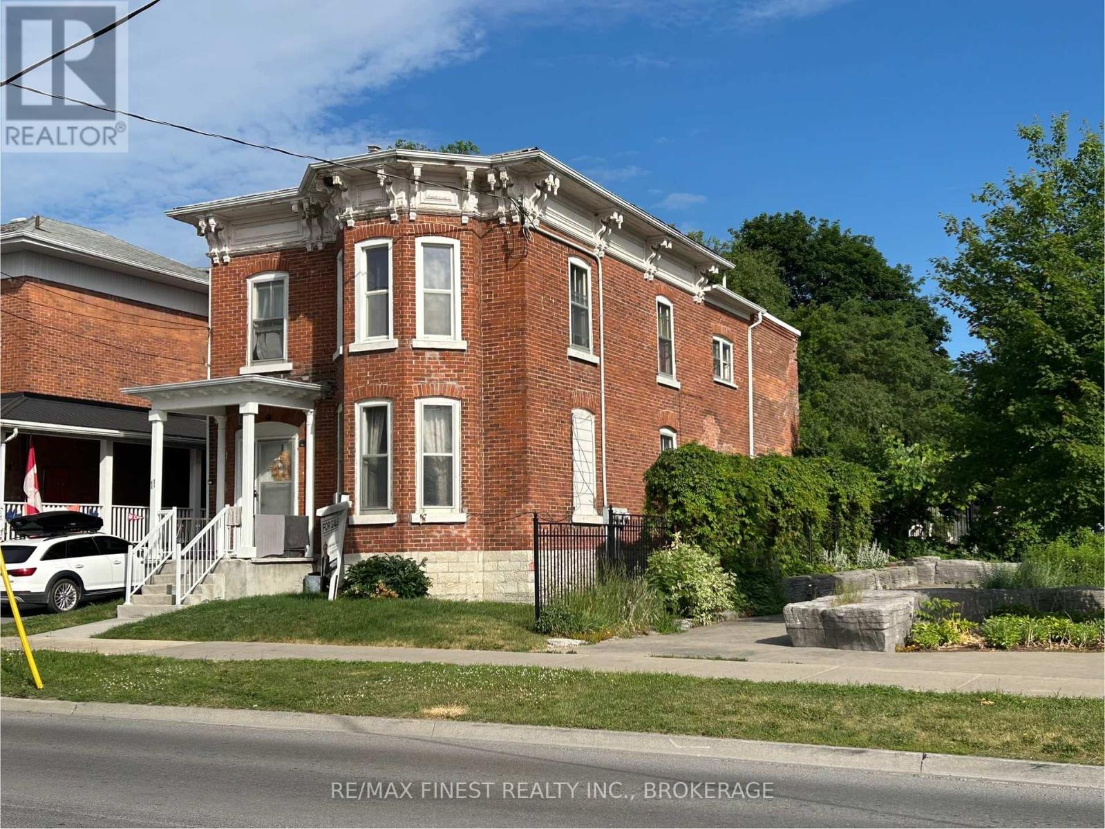 West - 11 Bridge Street, Greater Napanee, Ontario  K7R 2C2 - Photo 3 - X12068543