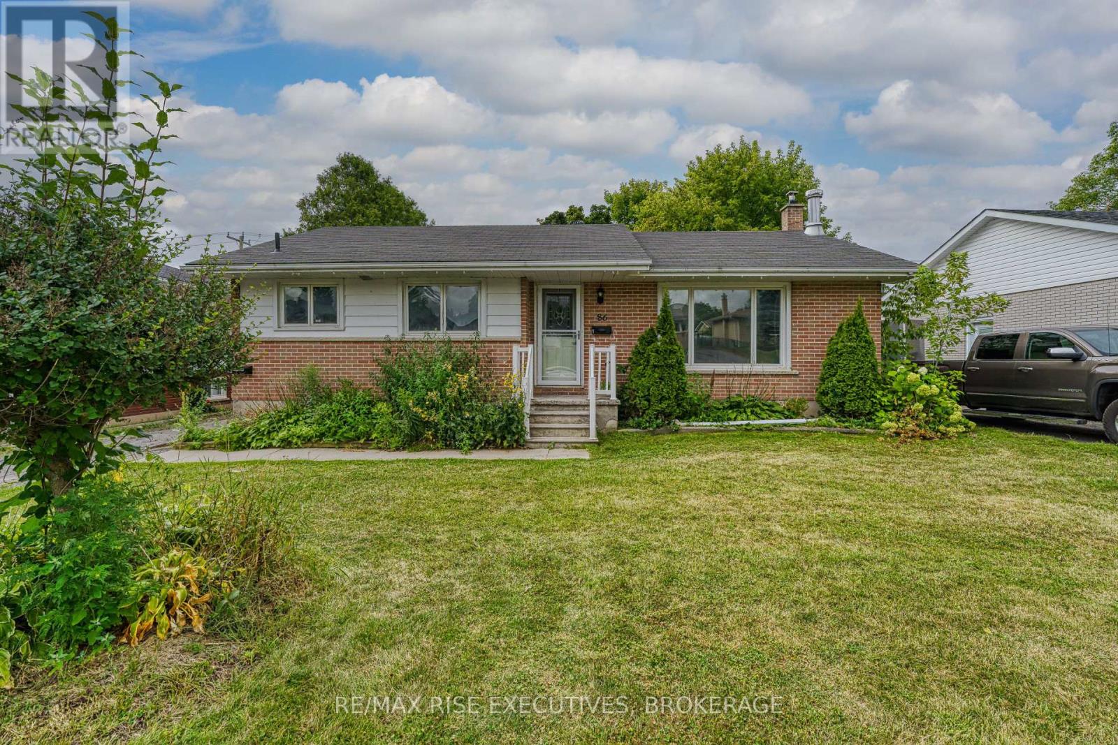 1 - 86 MORENZ CRESCENT, Kingston, Ontario