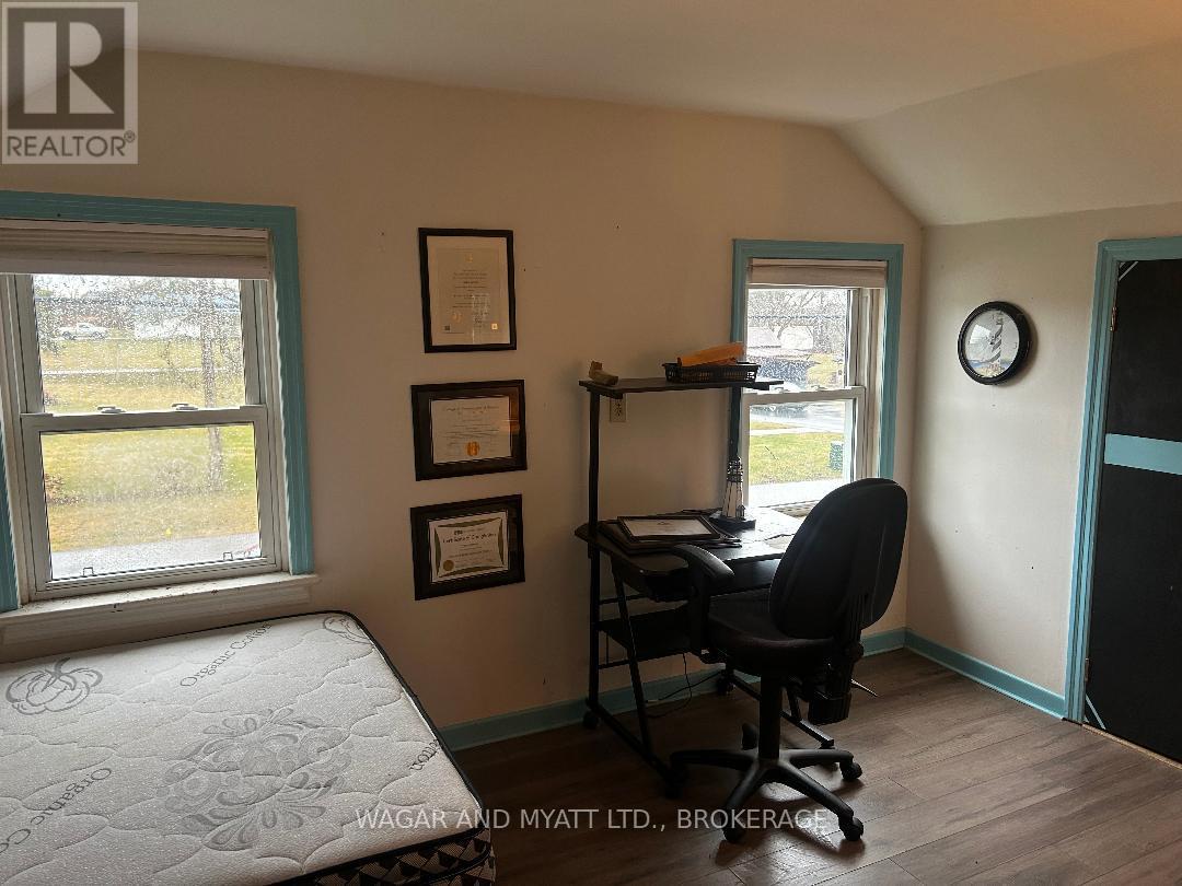 95 Young Street E, Tyendinaga, Ontario  K0K 3A0 - Photo 18 - X12070375
