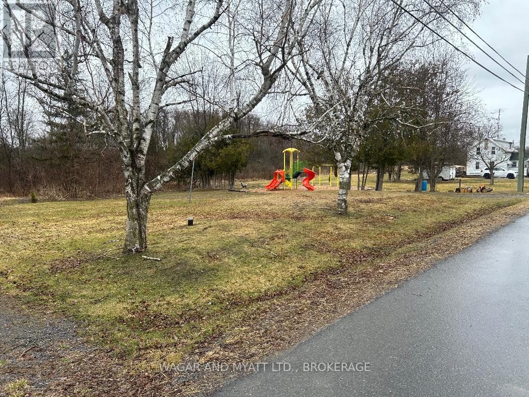 95 Young Street E, Tyendinaga, Ontario  K0K 3A0 - Photo 25 - X12070375