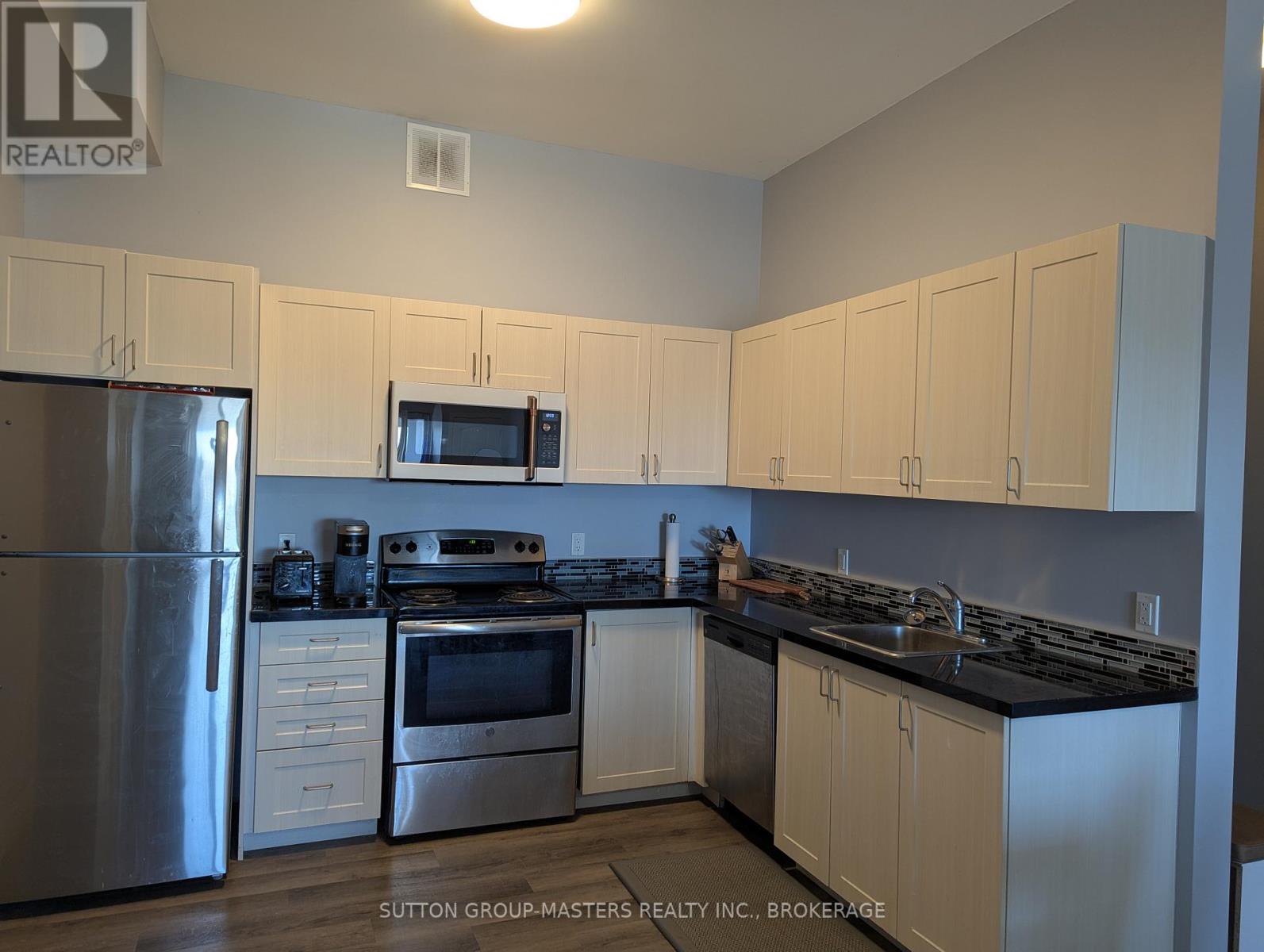 507 - 630 Princess Street, Kingston, Ontario  K7L 1E3 - Photo 3 - X12070481