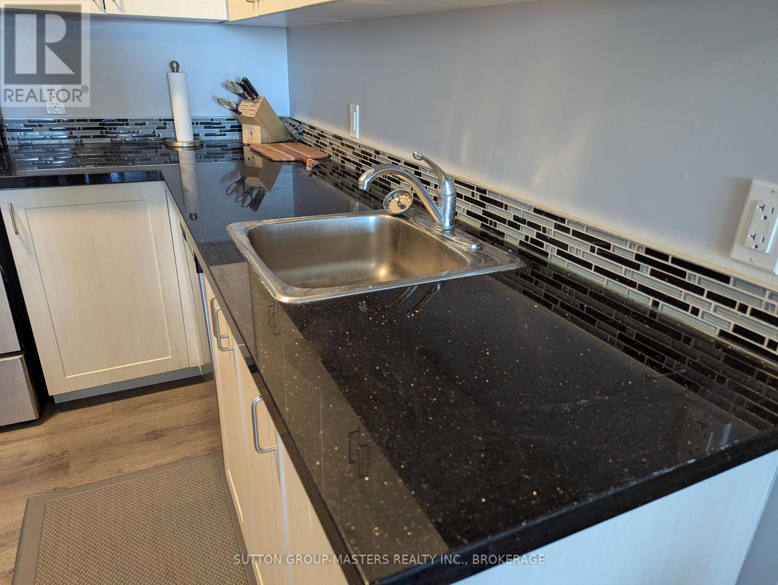 507 - 630 Princess Street, Kingston, Ontario  K7L 1E3 - Photo 4 - X12070481
