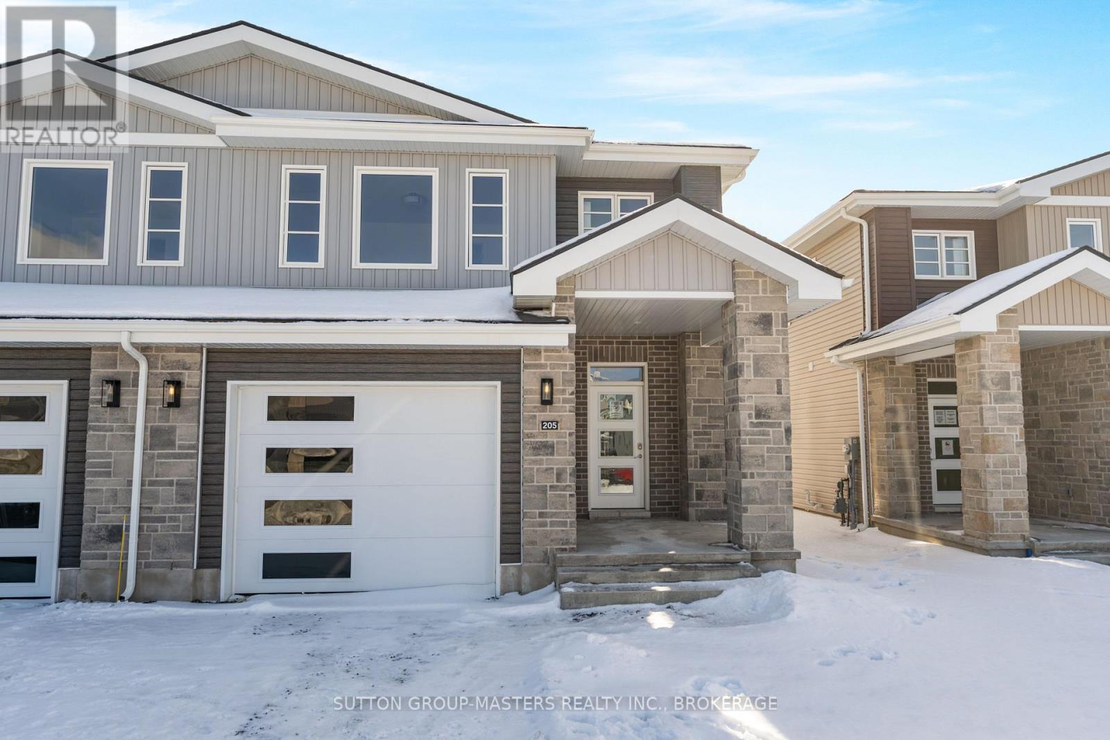 205 SUPERIOR DRIVE, Loyalist, Ontario