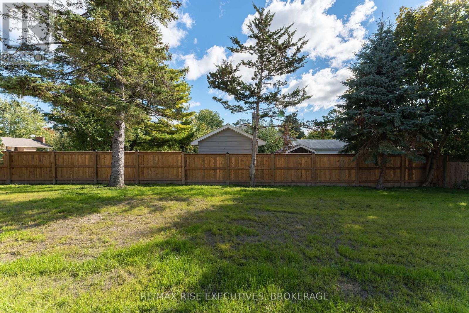 2 - 740 Collins Bay Road, Kingston, Ontario  K7M 5G9 - Photo 4 - X12071131