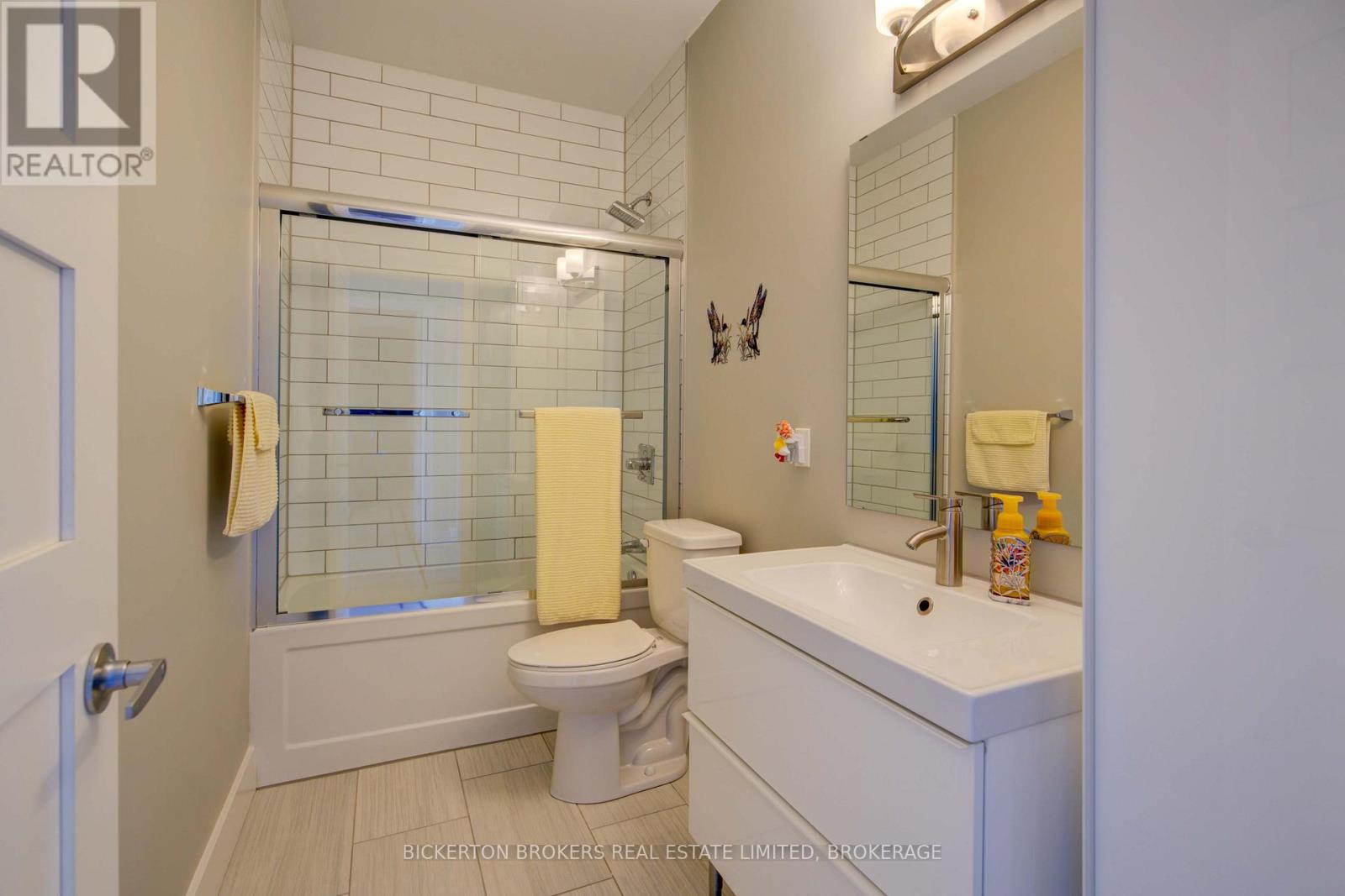 403 - 130 Water Street, Gananoque, Ontario  K7G 0A8 - Photo 31 - X12072763