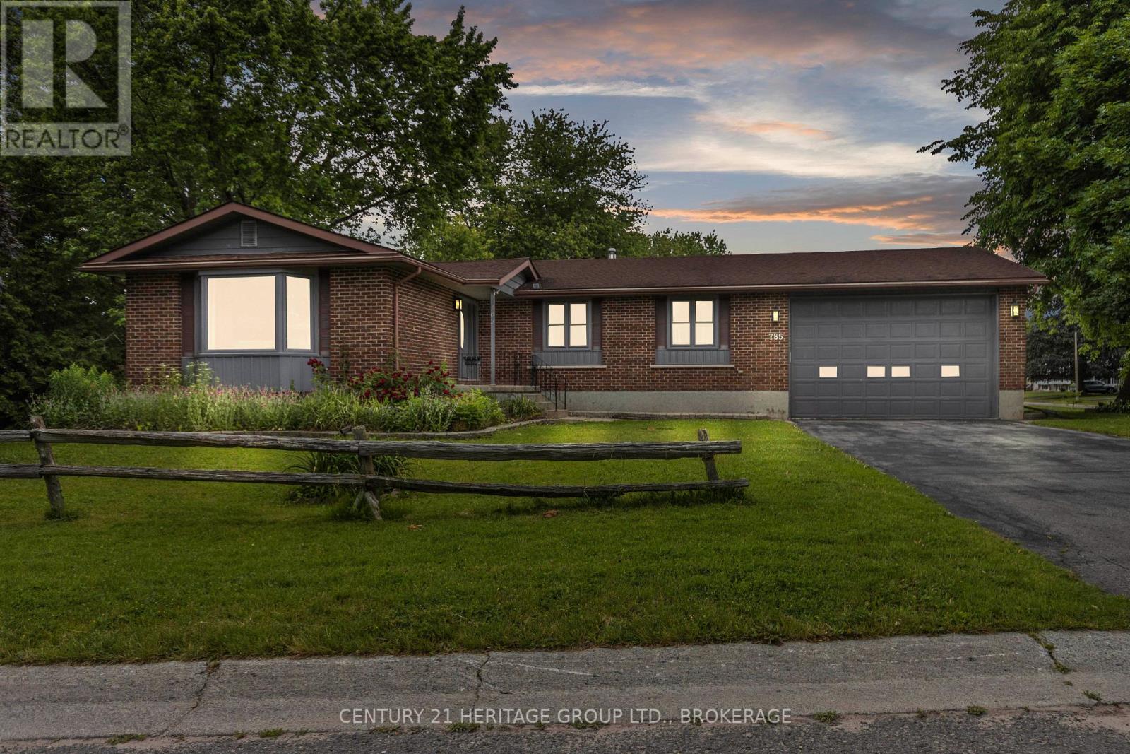 785 Allum Avenue, Kingston, Ontario  K7M 7A3 - Photo 3 - X12073063