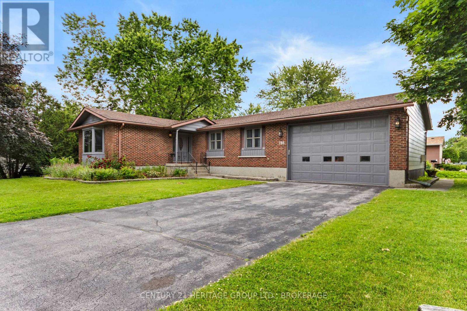 785 Allum Avenue, Kingston, Ontario  K7M 7A3 - Photo 4 - X12073063
