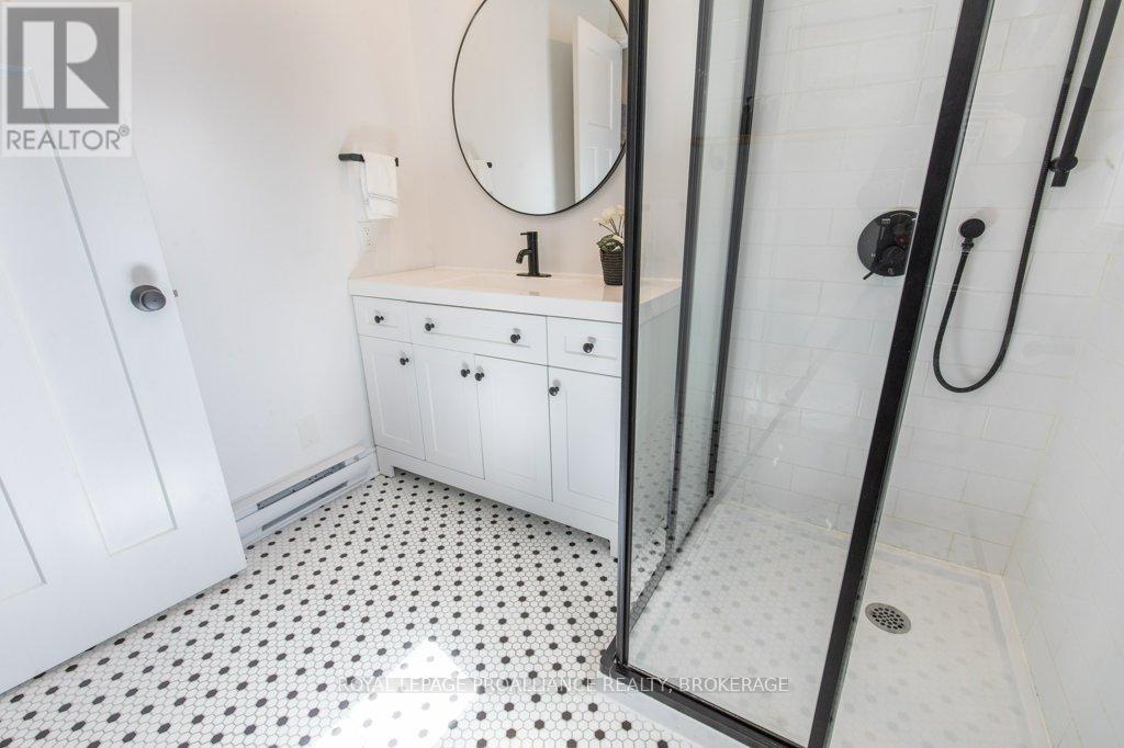 119 Montreal Street, Kingston, Ontario  K7K 3E9 - Photo 26 - X12073767
