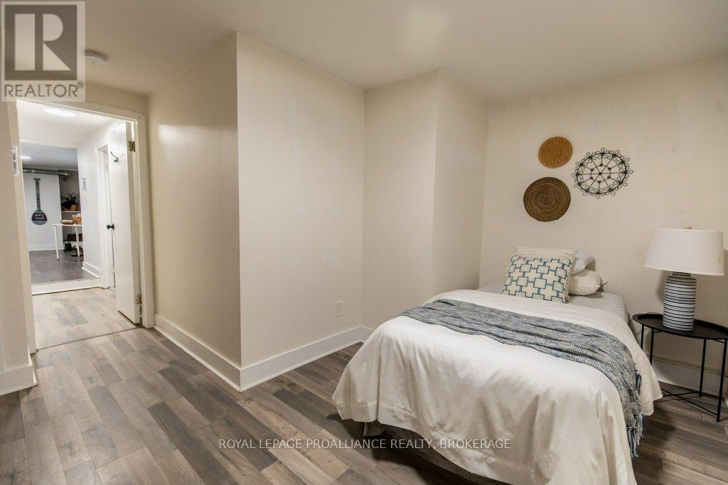 119 Montreal Street, Kingston, Ontario  K7K 3E9 - Photo 35 - X12073767