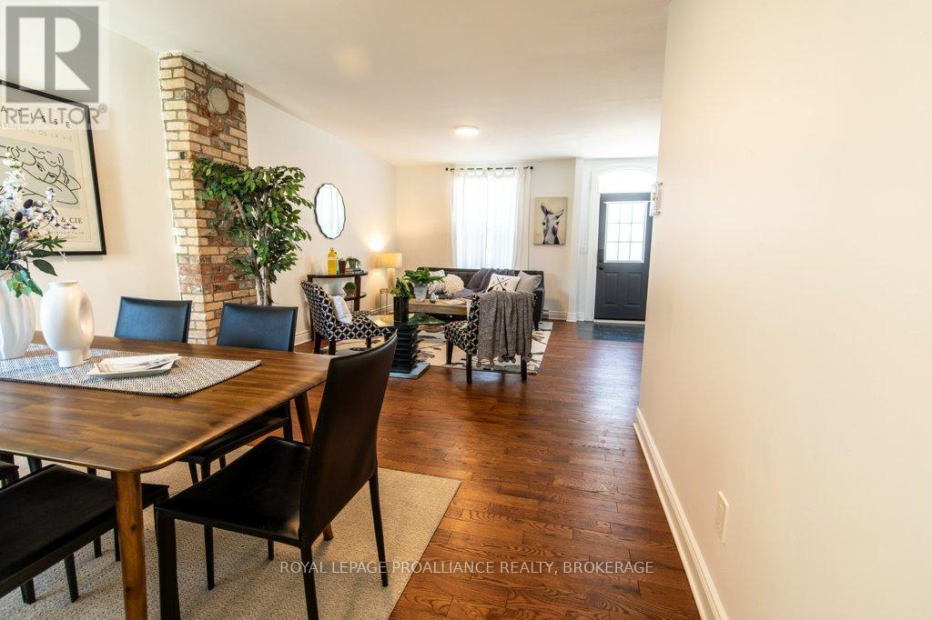 119 Montreal Street, Kingston, Ontario  K7K 3E9 - Photo 6 - X12073767