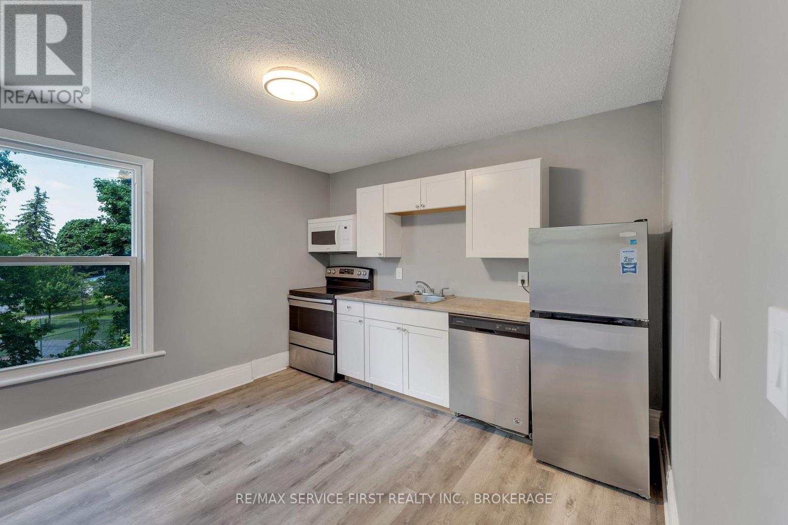 211 Raglan Road, Kingston, Ontario  K7K 1L5 - Photo 15 - X12073930