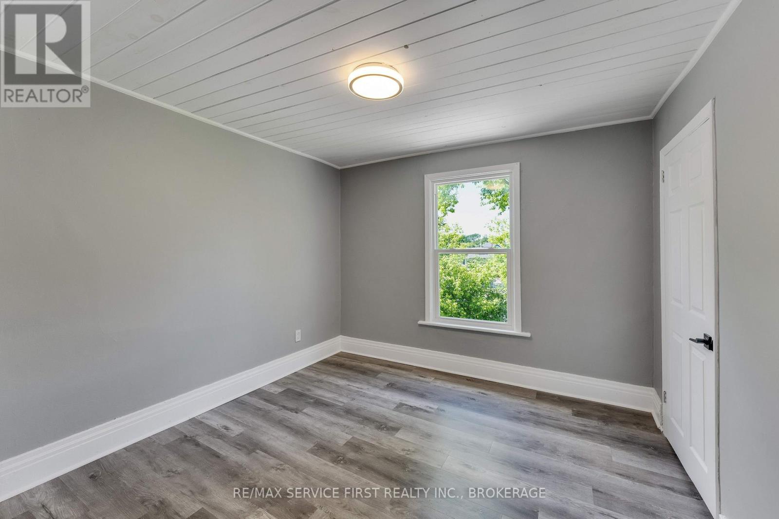 211 Raglan Road, Kingston, Ontario  K7K 1L5 - Photo 18 - X12073930
