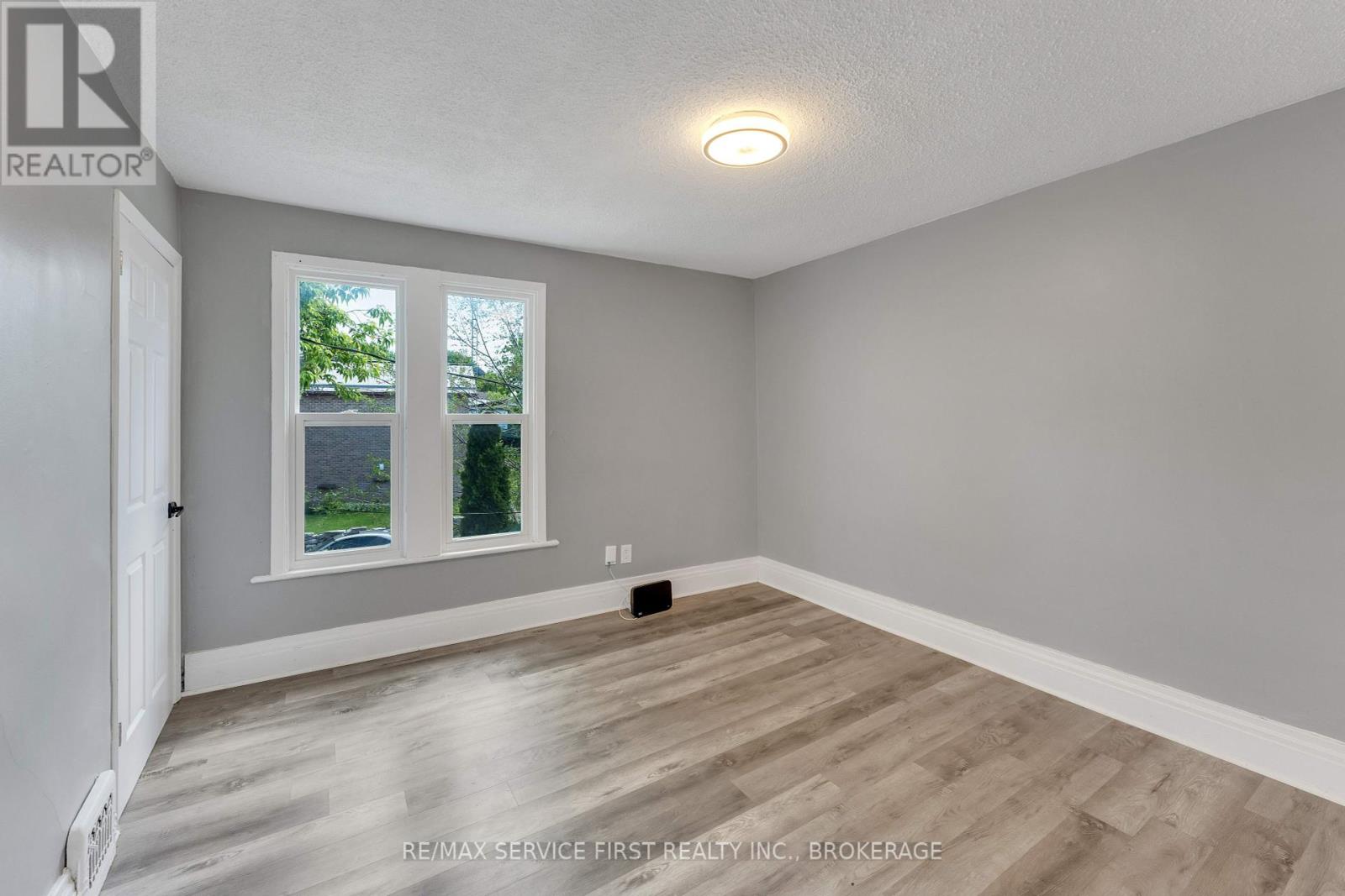 211 Raglan Road, Kingston, Ontario  K7K 1L5 - Photo 20 - X12073930