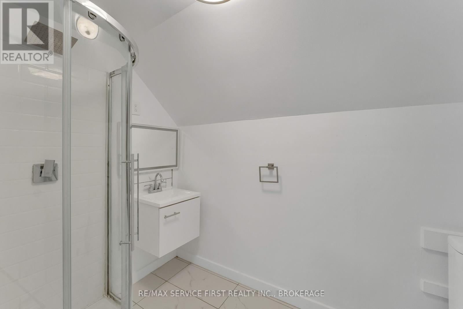 211 Raglan Road, Kingston, Ontario  K7K 1L5 - Photo 24 - X12073930