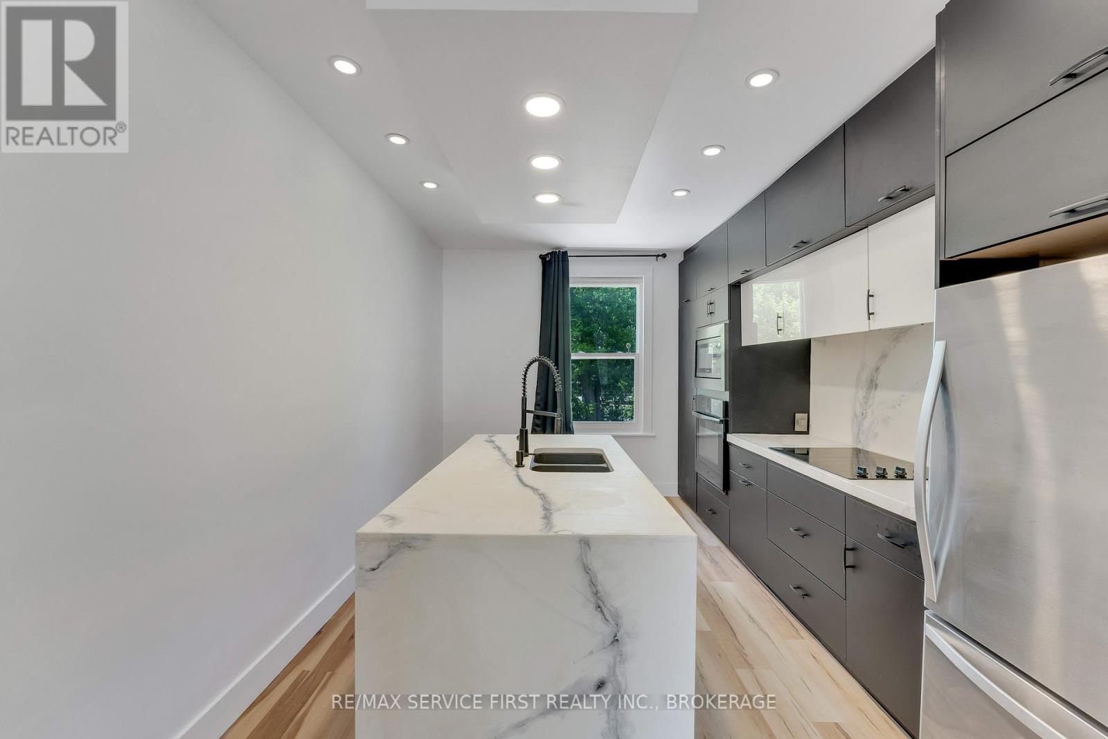 211 Raglan Road, Kingston, Ontario  K7K 1L5 - Photo 5 - X12073930