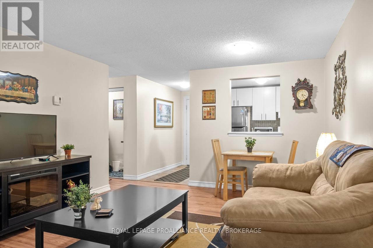 114 - 580 Armstrong Road, Kingston, Ontario  K7M 8M3 - Photo 10 - X12074658