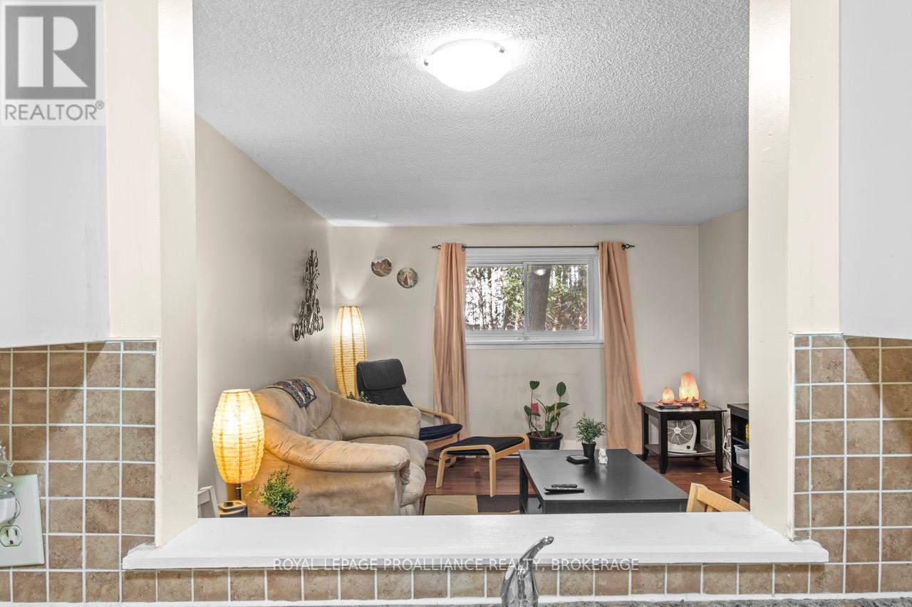114 - 580 Armstrong Road, Kingston, Ontario  K7M 8M3 - Photo 12 - X12074658