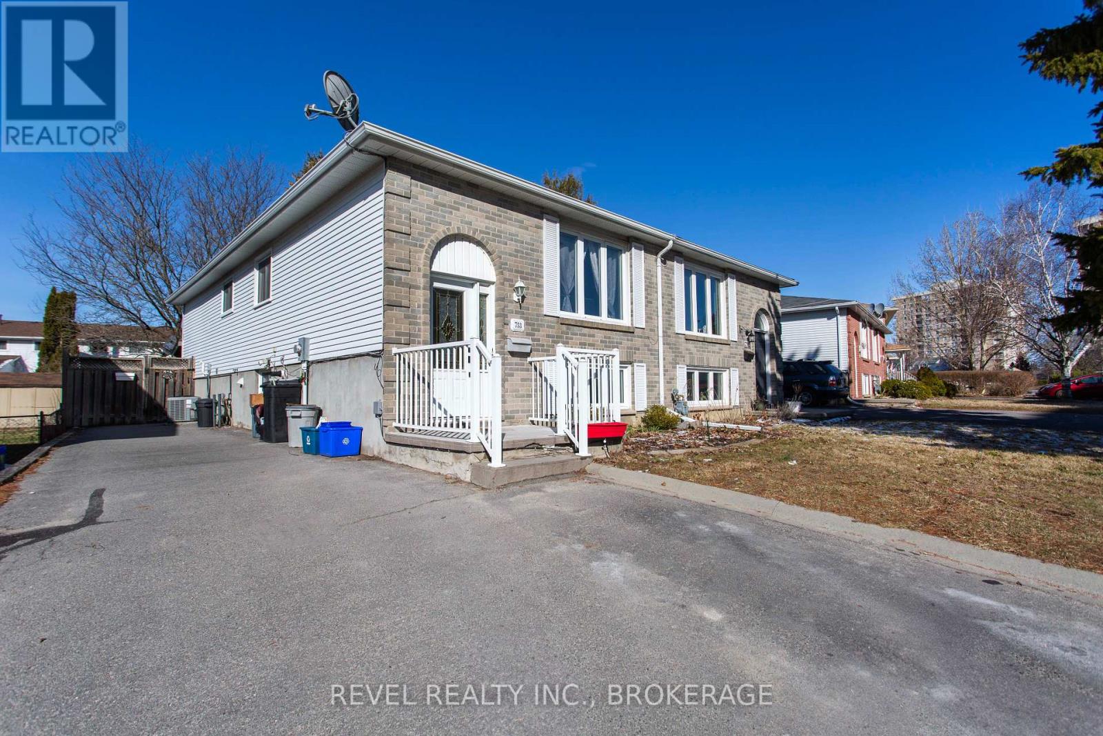 753 Ridley Drive, Kingston, Ontario  K7P 2A6 - Photo 4 - X12074954