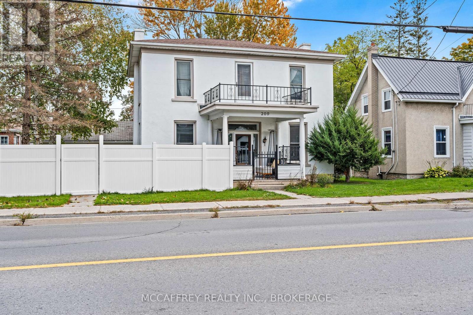 209 CENTRE STREET N, Greater Napanee, Ontario