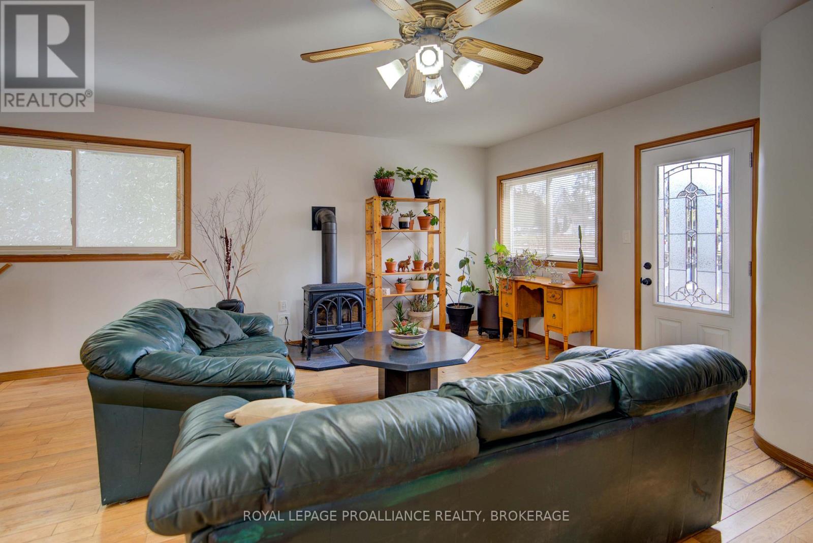 46 Bedford Street, Westport, Ontario  K0G 1X0 - Photo 12 - X12076962