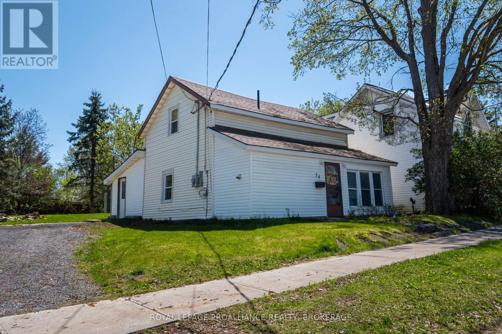74 Palace Road, Greater Napanee, Ontario  K7R 3B2 - Photo 2 - X12077502