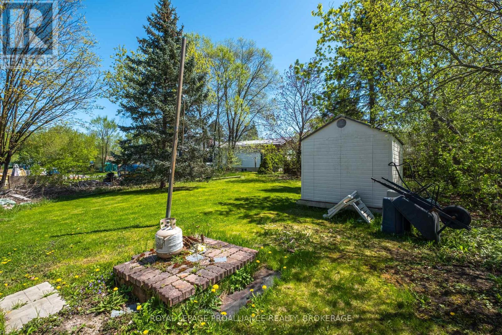 74 Palace Road, Greater Napanee, Ontario  K7R 3B2 - Photo 8 - X12077502