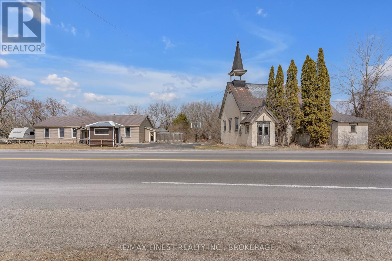 6955 COUNTY 2 ROAD, Loyalist, Ontario