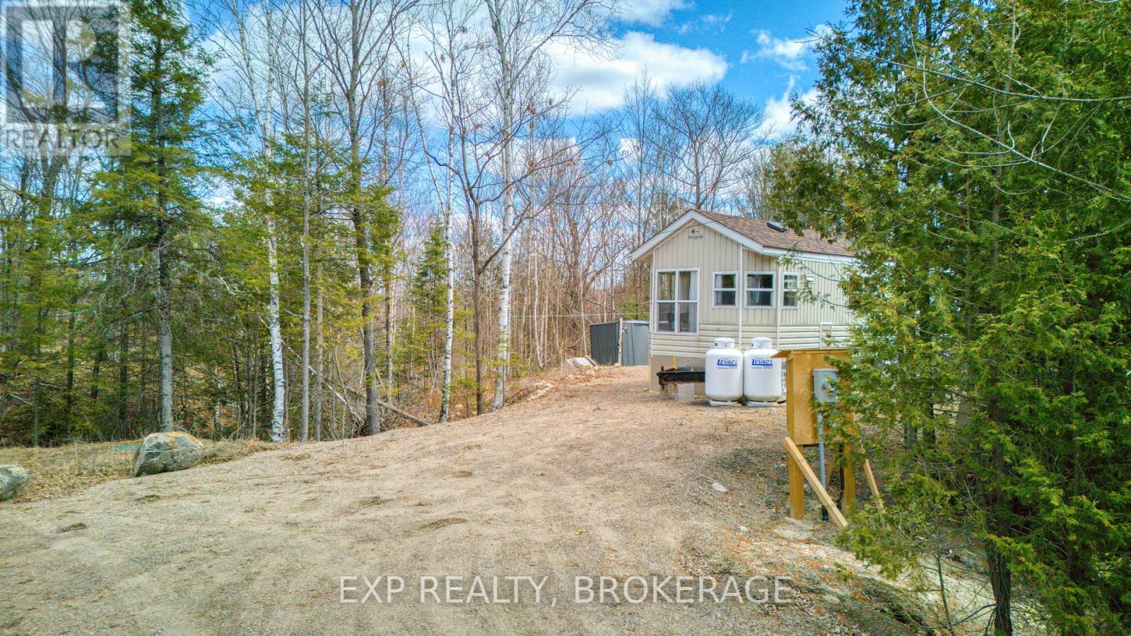 11579 Road 509 N, Frontenac, Ontario  K0H 2J0 - Photo 3 - X12080491