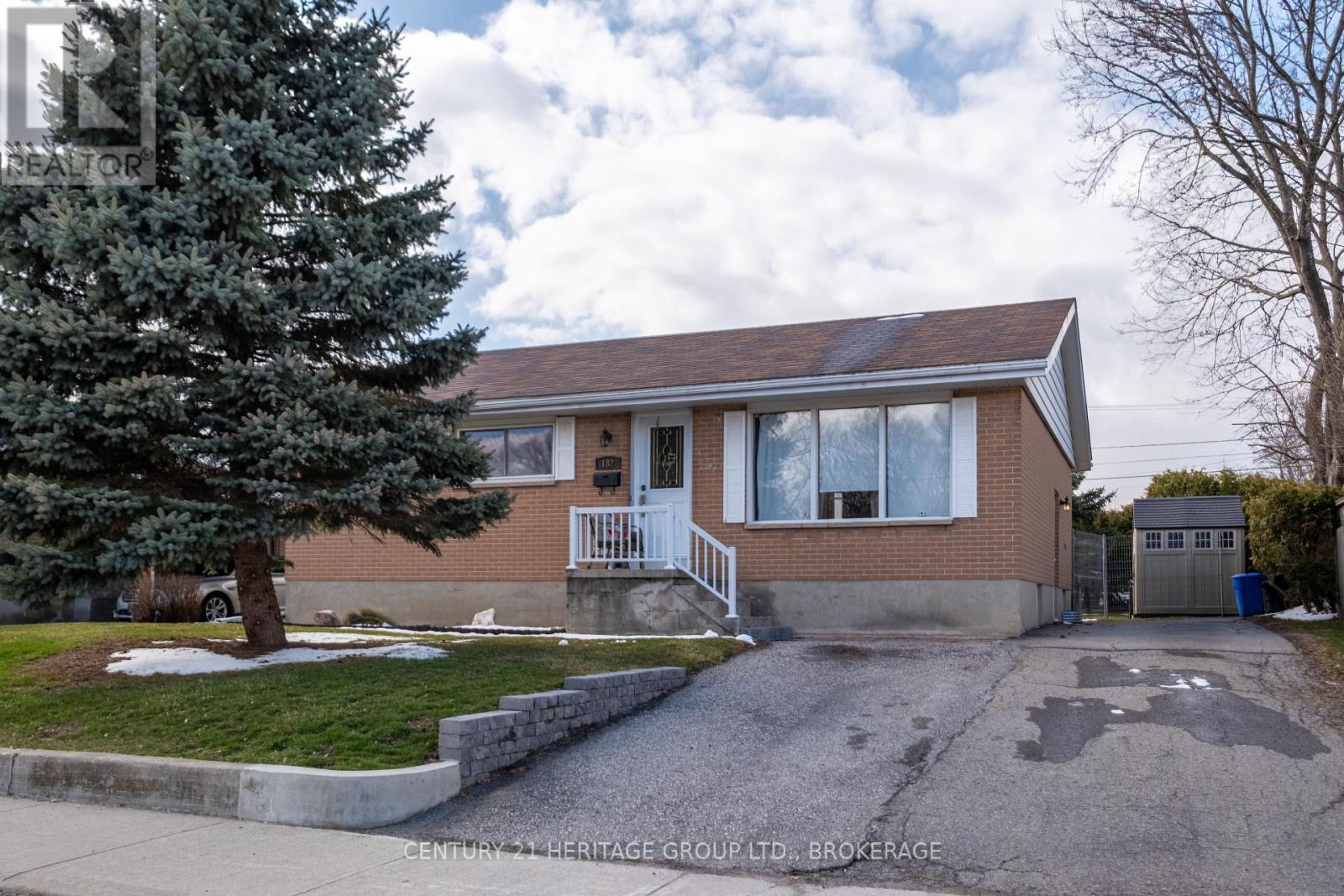 182 Reynolds Drive, Brockville, Ontario  K6V 1X6 - Photo 2 - X12080725