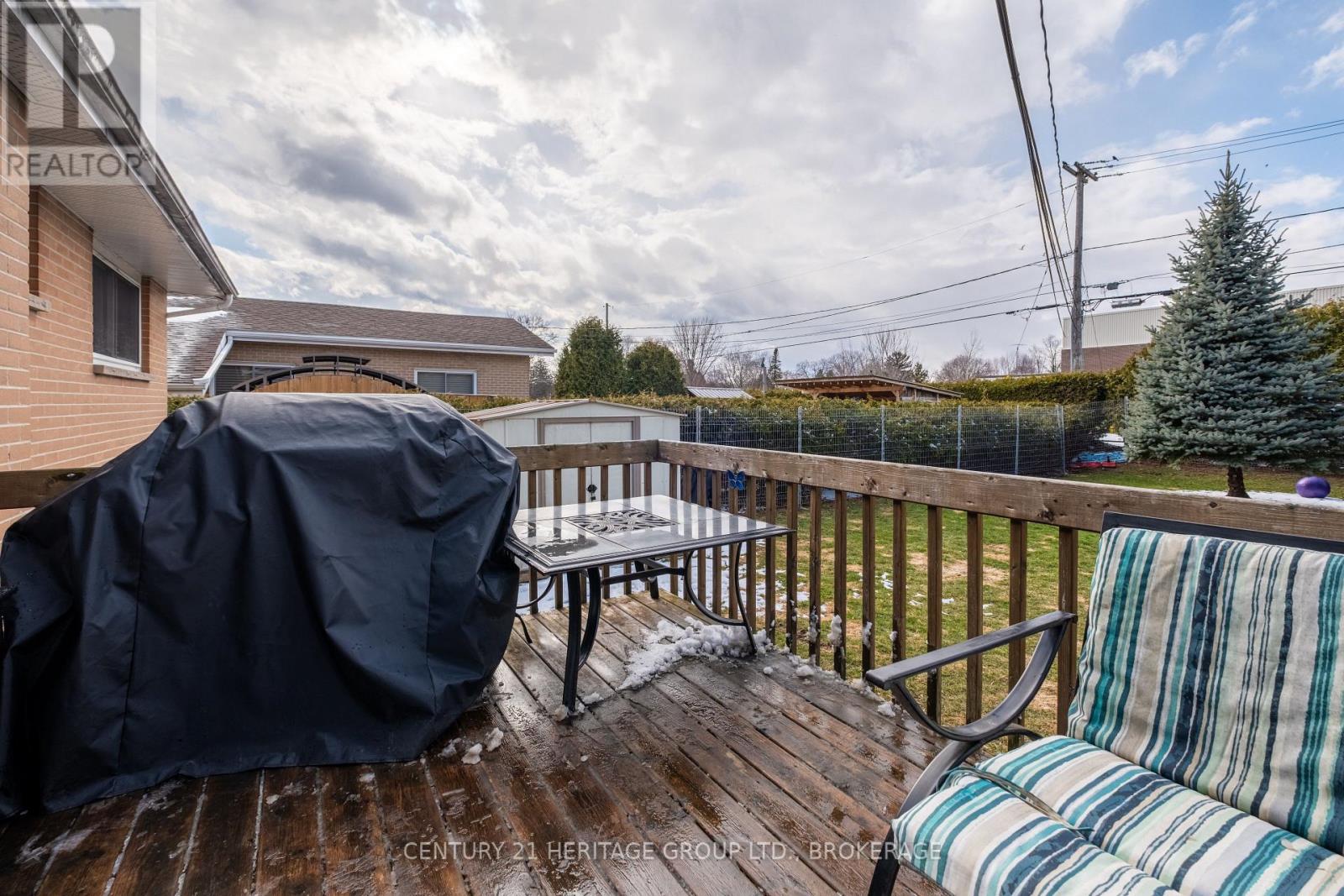 182 Reynolds Drive, Brockville, Ontario  K6V 1X6 - Photo 7 - X12080725