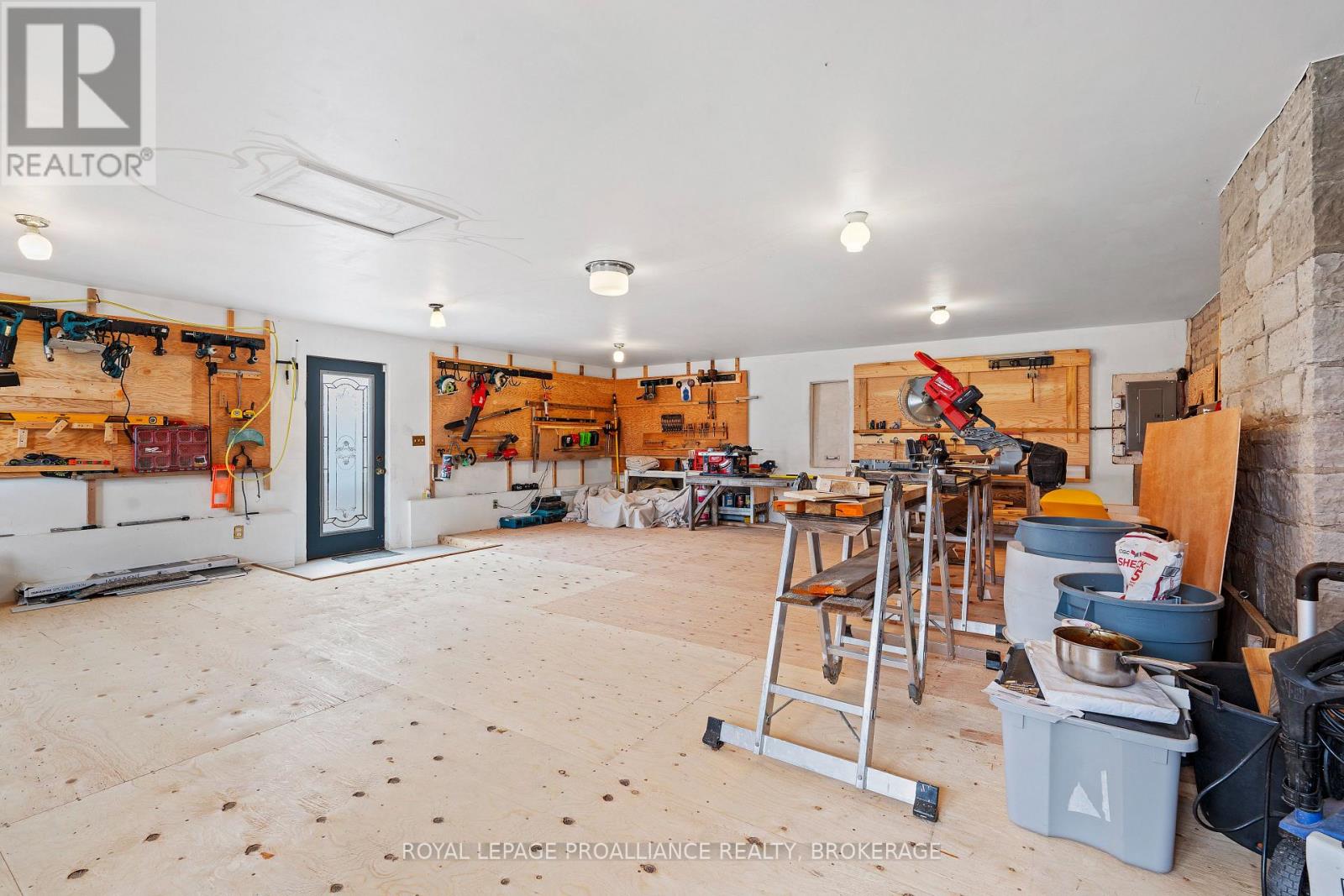 3958 Harrowsmith Road, Frontenac, Ontario  K0H 1V0 - Photo 39 - X12081781