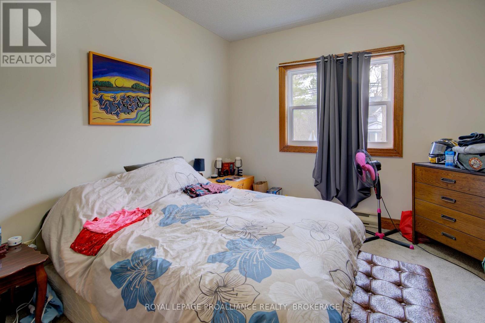 24 Rideau Street, Westport, Ontario  K0G 1X0 - Photo 20 - X12084106
