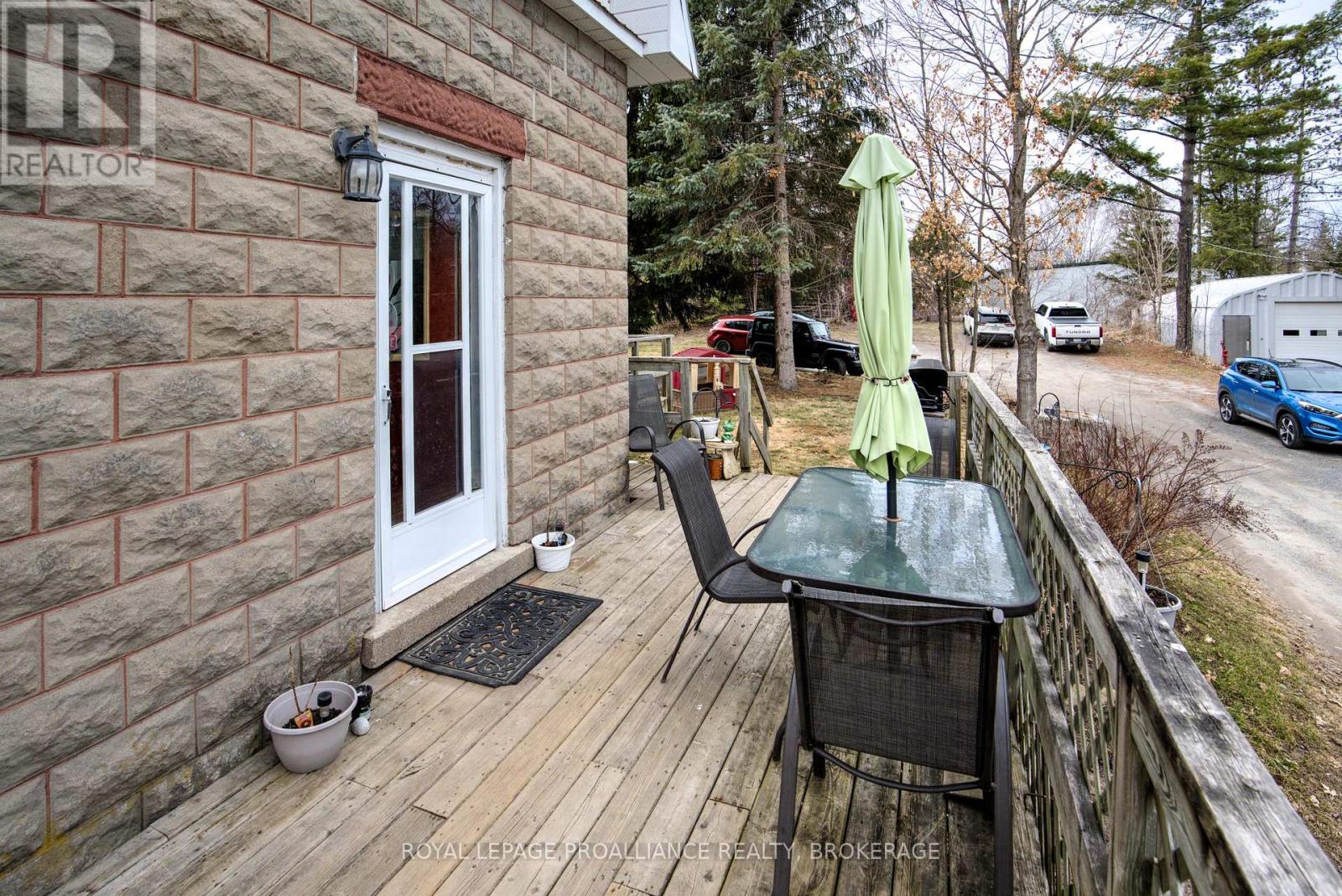 24 Rideau Street, Westport, Ontario  K0G 1X0 - Photo 7 - X12084106