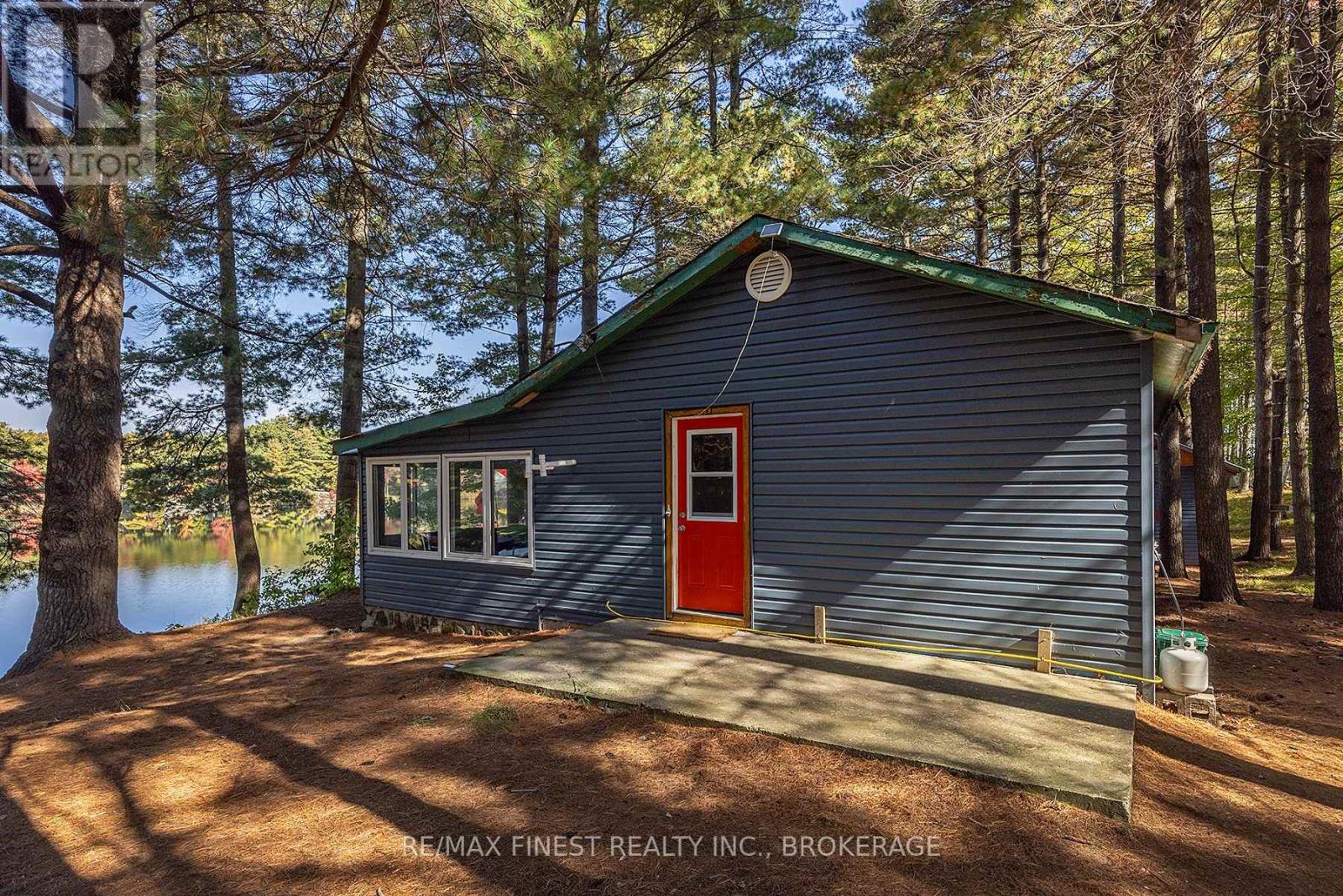 293 Gold Dust Lane, Frontenac, Ontario  K0H 1W0 - Photo 2 - X12084617