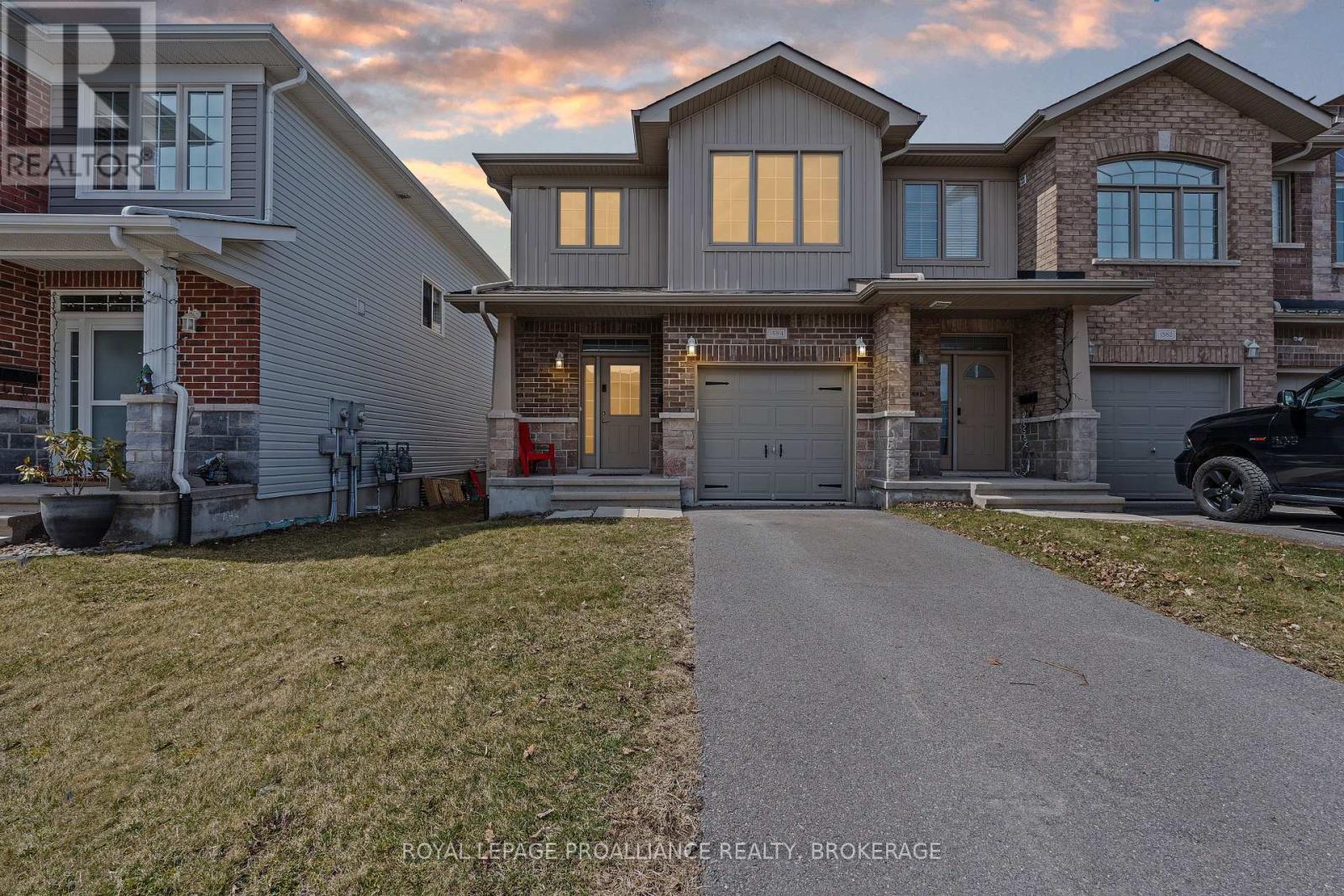 1584 DAVENPORT CRESCENT, Kingston, Ontario