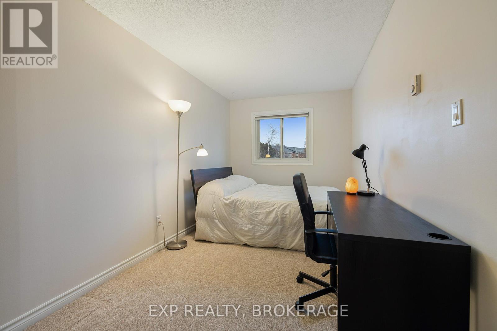212 - 573 Armstrong Road, Kingston, Ontario  K7M 8J8 - Photo 17 - X12086140