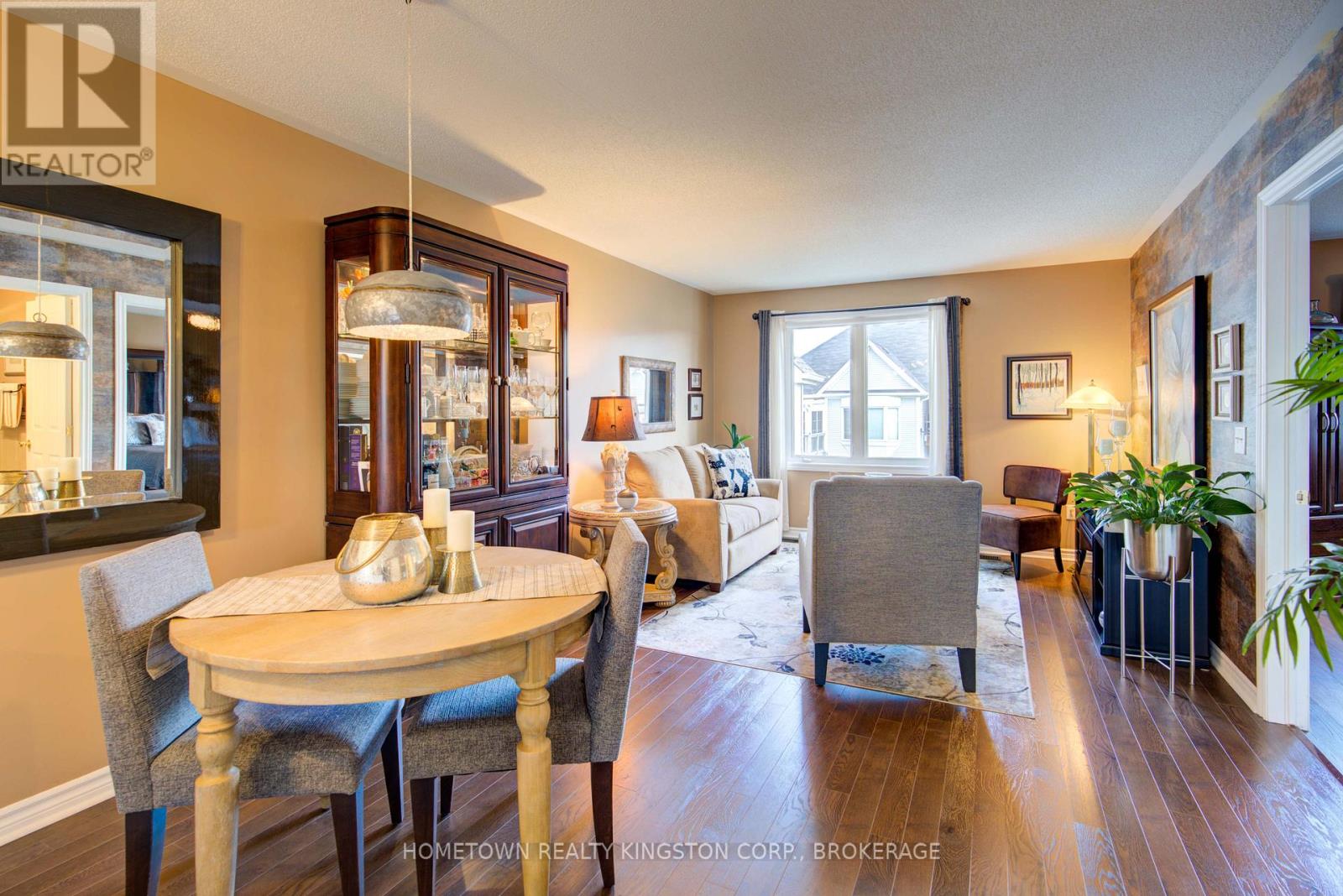 480 Country Club Drive, Loyalist, Ontario  K0H 1G0 - Photo 12 - X12086201