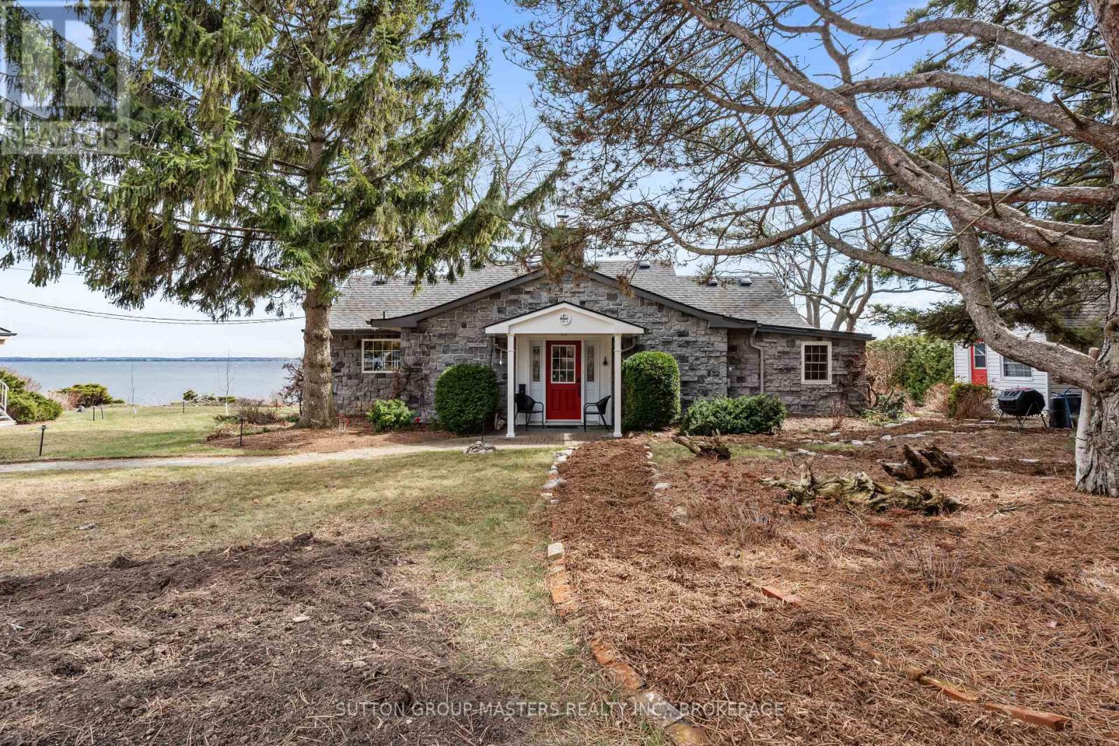 5540 BATH ROAD, Loyalist, Ontario