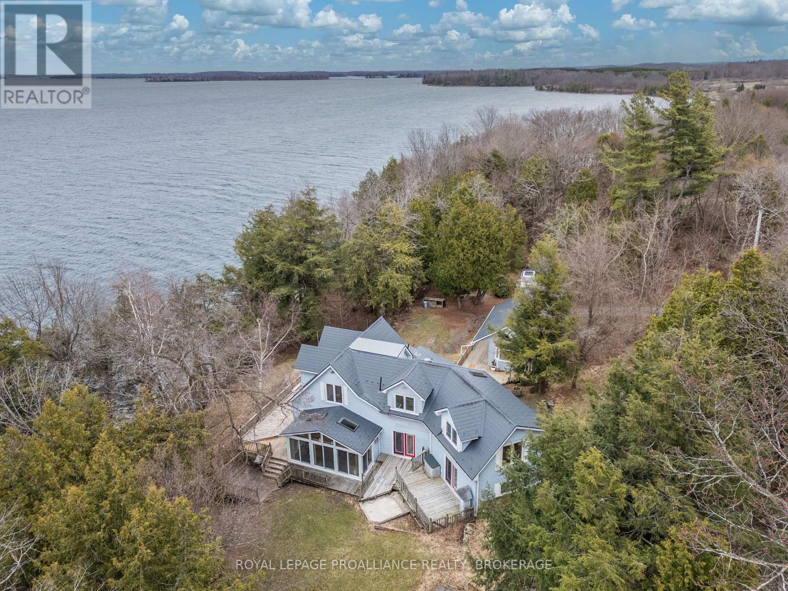 6058 HIGHWAY 96, Frontenac Islands, Ontario