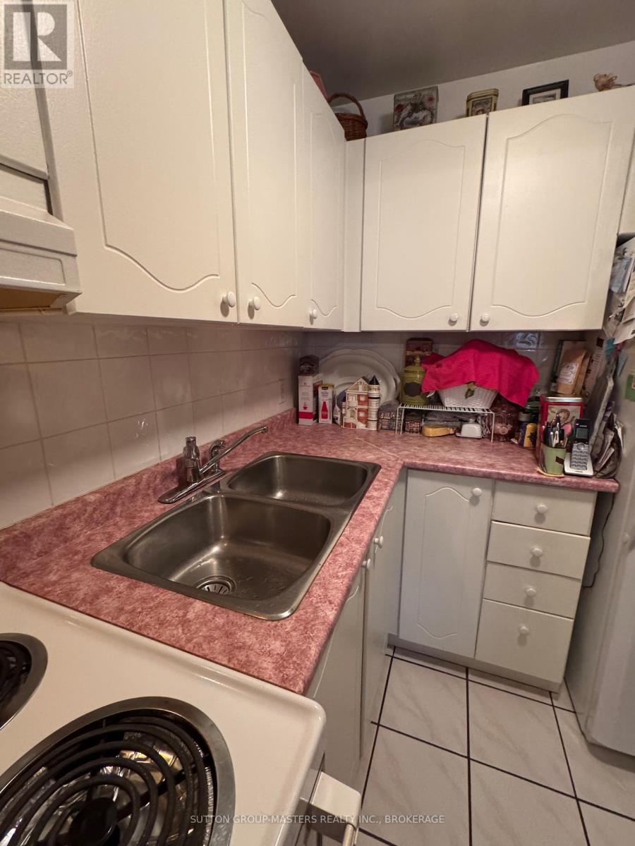 52 Coventry Crescent, Kingston, Ontario  K7M 7S7 - Photo 6 - X12088833