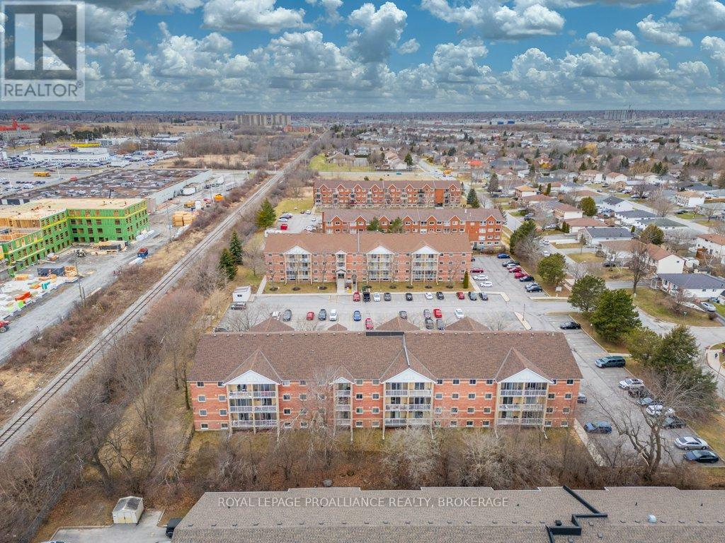 208 - 316 Kingsdale Avenue, Kingston, Ontario  K7M 8S2 - Photo 42 - X12089185
