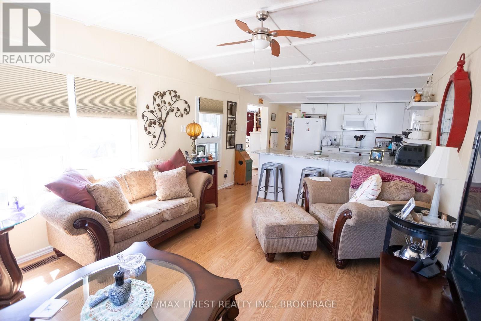 43 Worthington Way, Kingston, Ontario  K7K 5C2 - Photo 6 - X12090142