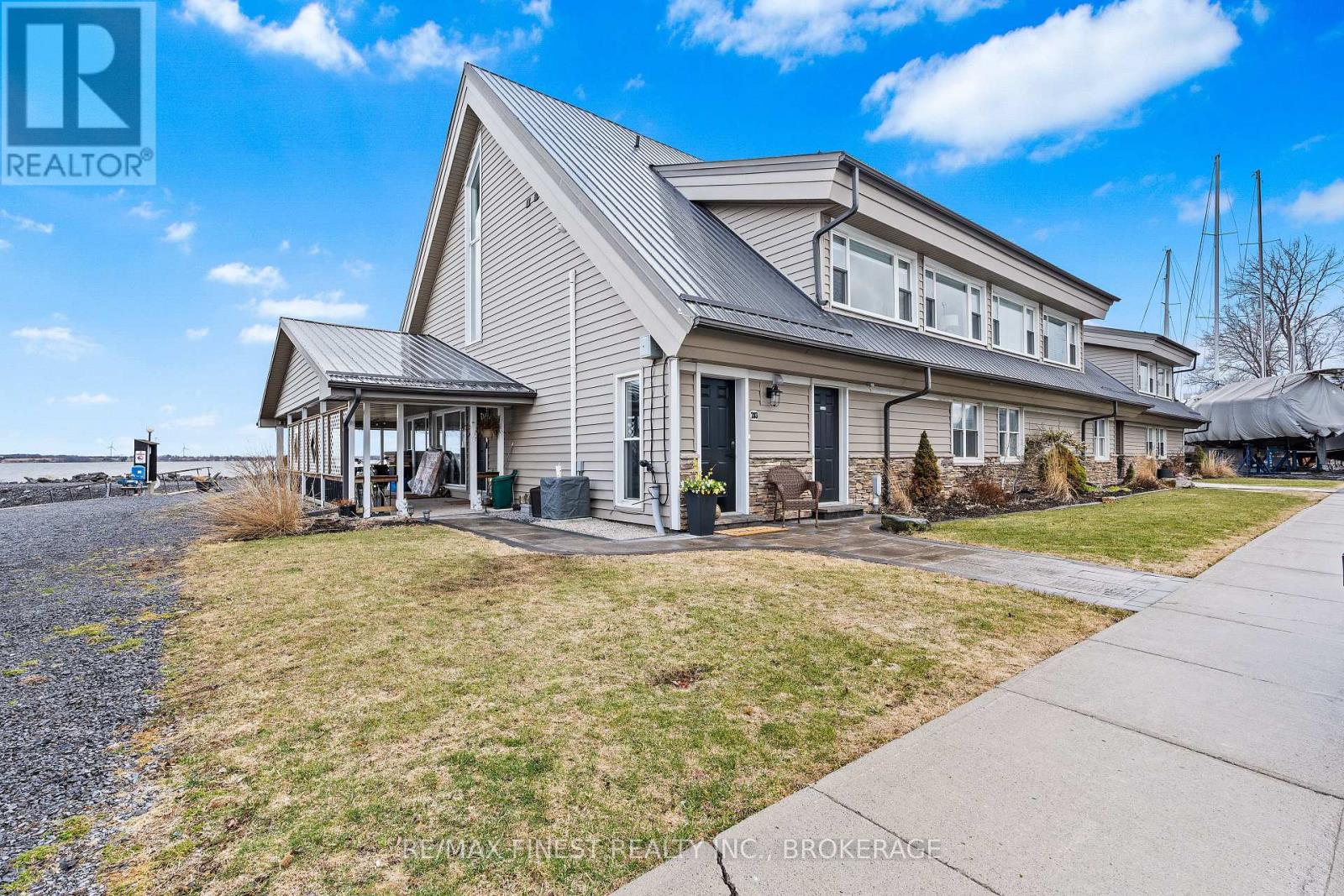203 - 110 Bayshore Drive, Loyalist, Ontario  K0H 1G0 - Photo 10 - X12094054