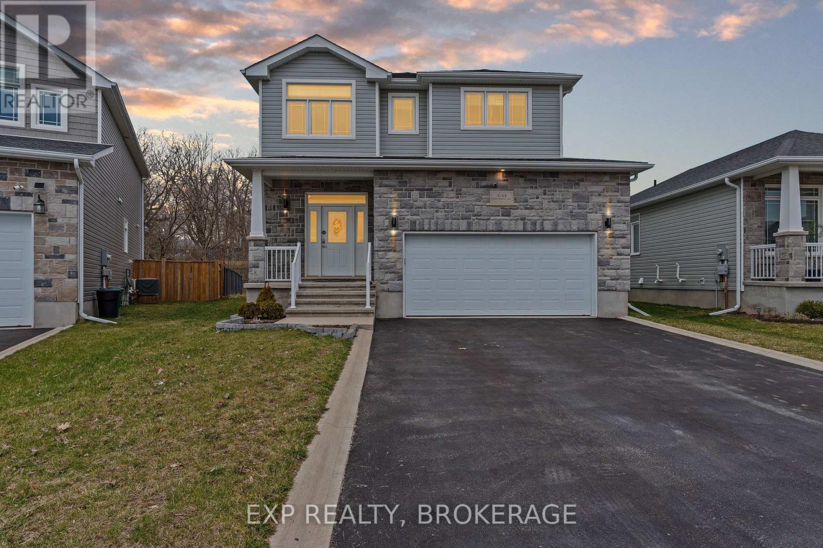 1644 Brookedayle Avenue, Kingston, Ontario  K7P 0S9 - Photo 1 - X12094623