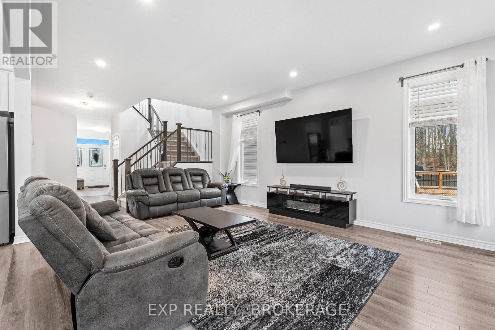1644 Brookedayle Avenue, Kingston, Ontario  K7P 0S9 - Photo 9 - X12094623