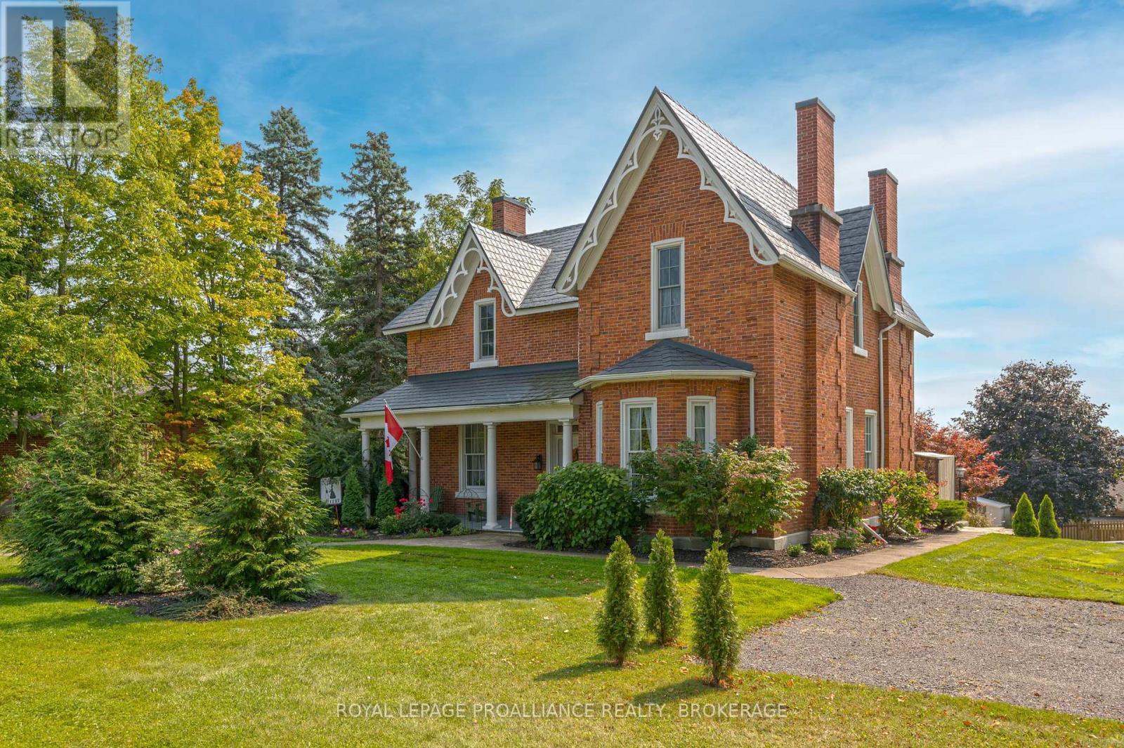 232 Dundas Street W, Greater Napanee, Ontario  K7R 2A8 - Photo 2 - X12095200