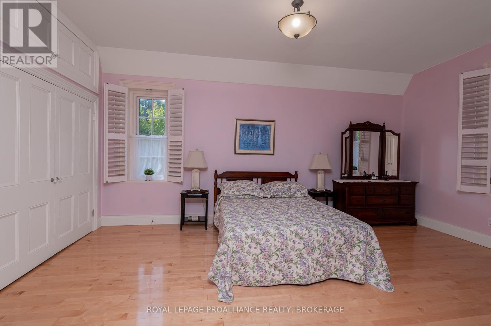 232 Dundas Street W, Greater Napanee, Ontario  K7R 2A8 - Photo 27 - X12095200