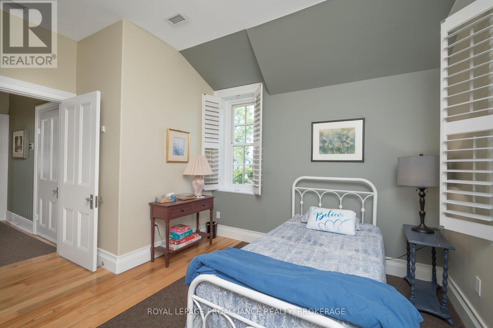 232 Dundas Street W, Greater Napanee, Ontario  K7R 2A8 - Photo 31 - X12095200